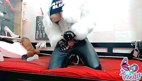 Amateur anal girl with big ass and tattoo gets fucked