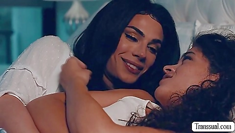 Big ass brunette gets fucked in a hot hardcore porn clip