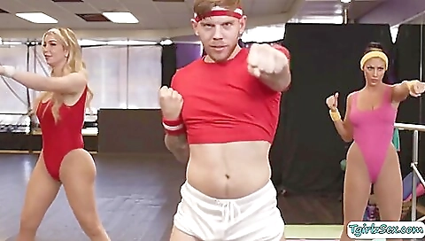 Tattooed blonde yoga babe gets her deepthroat stretched