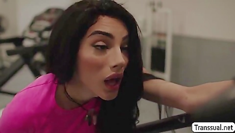 Barebacked busty with big ass gets her pussy fucked